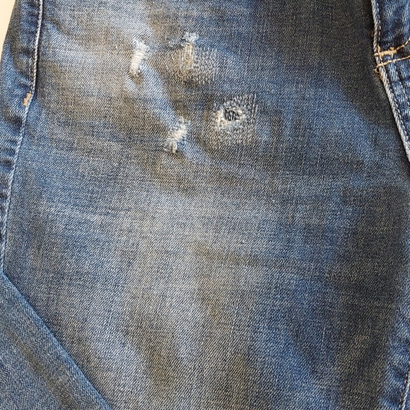 SIZE 6 Universal Thread Jeans - Picture 6 of 8